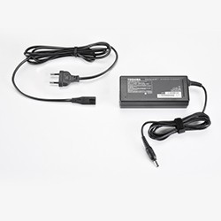 Toshiba PA5072U-1ACA adaptateur de puissance & onduleur