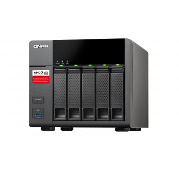 QNAP TS-563